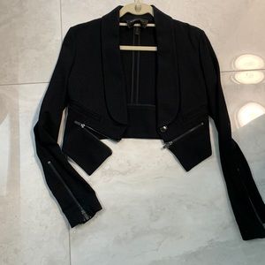BCBG cropped blazer